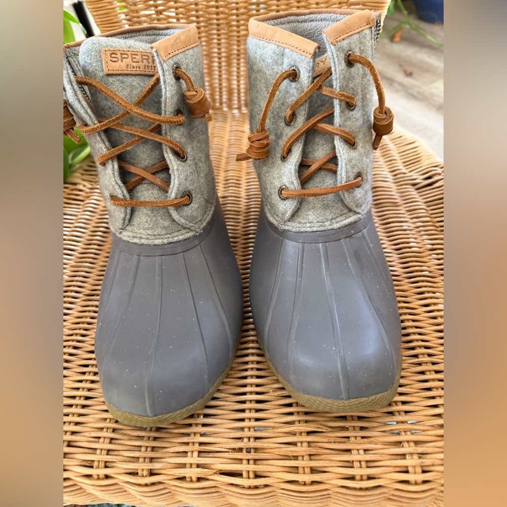 Women's Sperry Saltwater Embossed Wool Duck Boot - Dark Grey Size 6